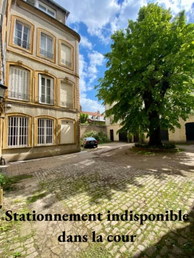 La Cour Doree Metz Buitenkant foto